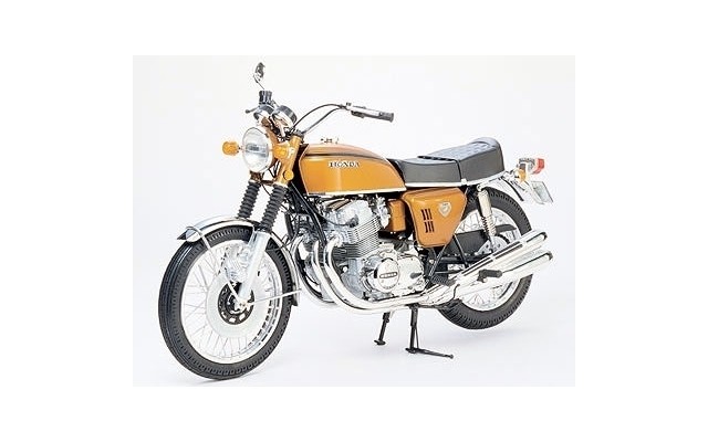 Tamiya 1/6 Honda Dream CB750 Four